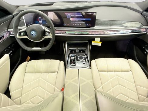 Used 2026 BMW i7 eDrive50 RWD image 13