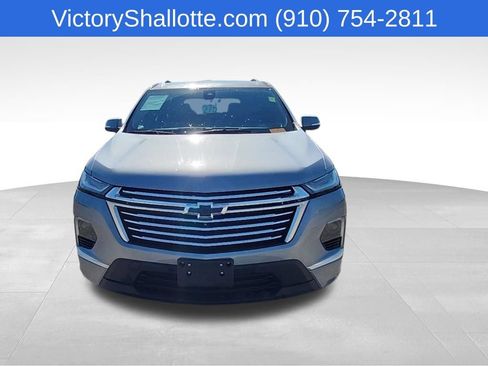 Used 2023 Chevrolet Traverse Premier image 16