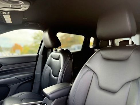 New 2026 Jeep Compass Limited AWD/4WD image 12