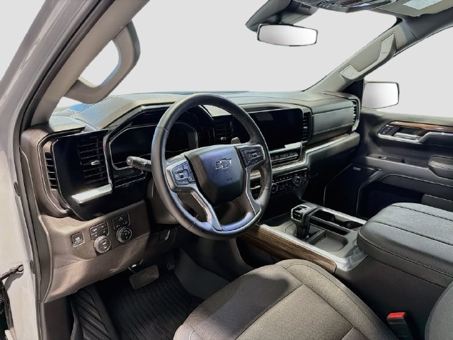Certified 2024 Chevrolet Silverado 1500 RST AWD/4WD image 9