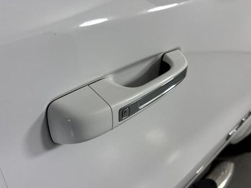 Used 2021 RAM 1500 Laramie RWD image 13