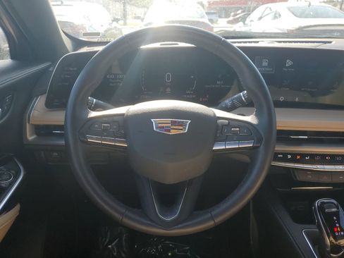 Used 2025 Cadillac XT4 Premium Luxury FWD image 11