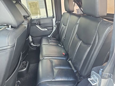 Used 2015 Jeep Wrangler Unlimited Sahara w/ Dual Top Group image 14