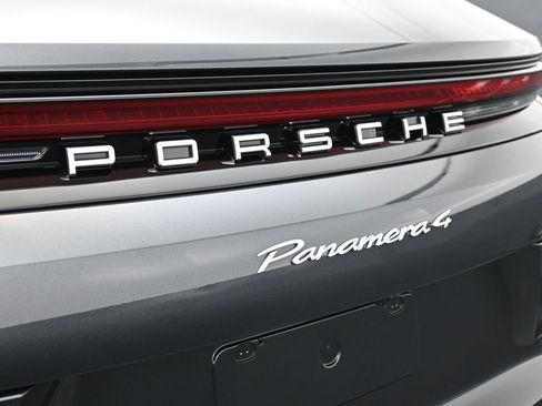 New 2026 Porsche Panamera image 14