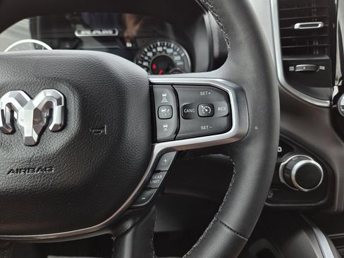 Used 2025 RAM 1500 Big Horn RWD image 46