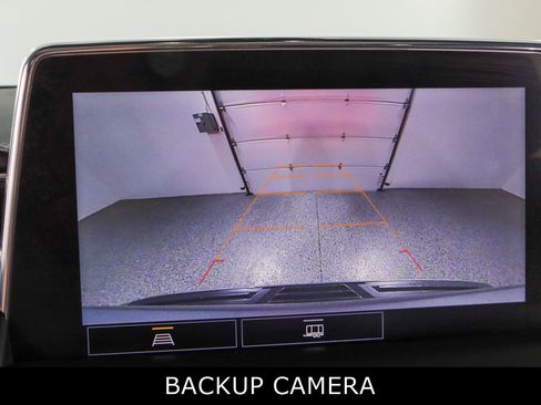 Used 2021 Chevrolet Suburban Z71 image 19