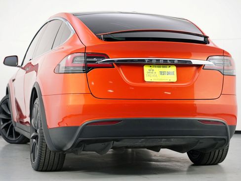 Used 2020 Tesla Model X Long Range image 6