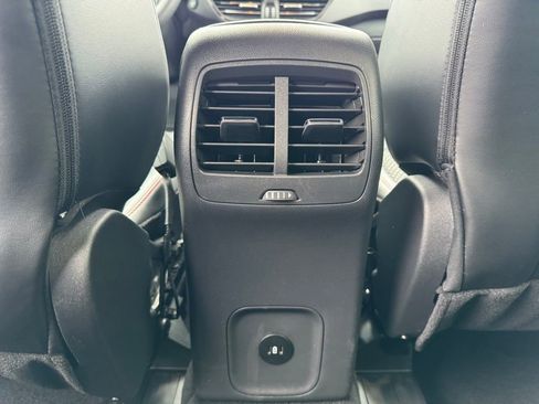 Certified 2025 Ford Escape ST-Line image 19