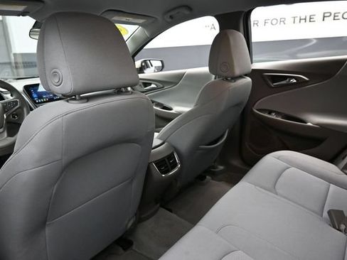 Used 2025 Chevrolet Malibu LT FWD image 24