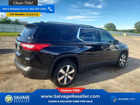 Used 2018 Chevrolet Traverse LT w/ LPO, Black Accent Package AWD/4WD image 4