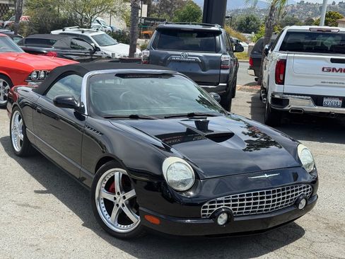 Used 2002 Ford Thunderbird RWD image 3