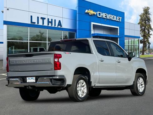 Used 2024 Chevrolet Silverado 1500 LT AWD/4WD image 2
