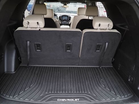 Certified 2023 Chevrolet Traverse LT AWD/4WD image 9