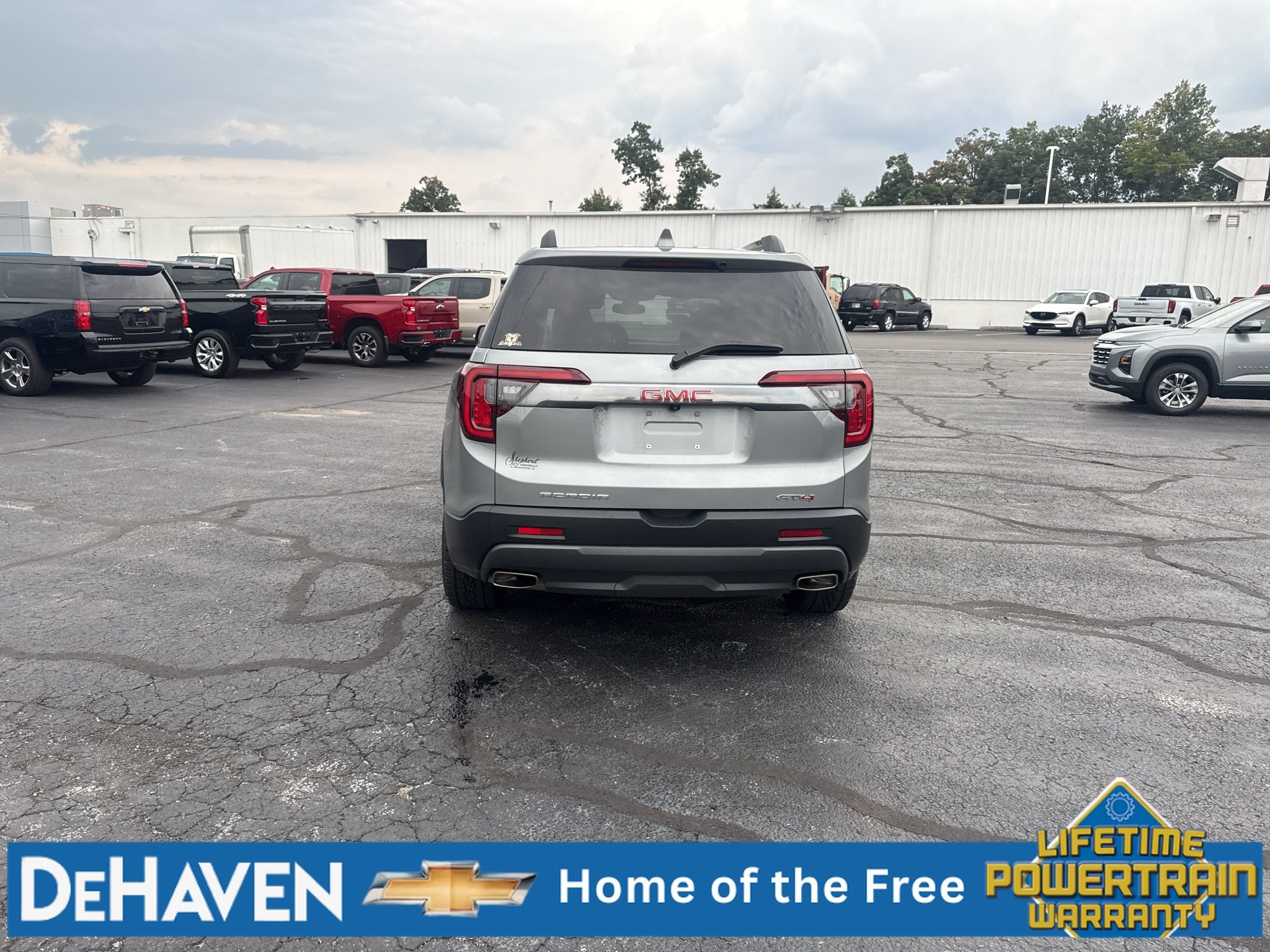 Used 2023 GMC Acadia AT4 w/ Technology Package AWD/4WD image 5