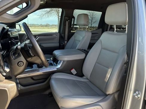 Used 2023 Chevrolet Silverado 1500 LTZ image 10