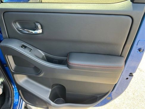 New 2025 Nissan Frontier PRO-4X image 18