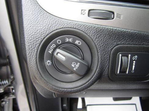 Used 2017 Dodge Journey Crossroad FWD image 25