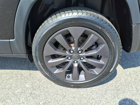 Used 2021 Jeep Cherokee Latitude Lux 80th Anniv w/ Quick Order Package 26U 80TH AWD/4WD image 10
