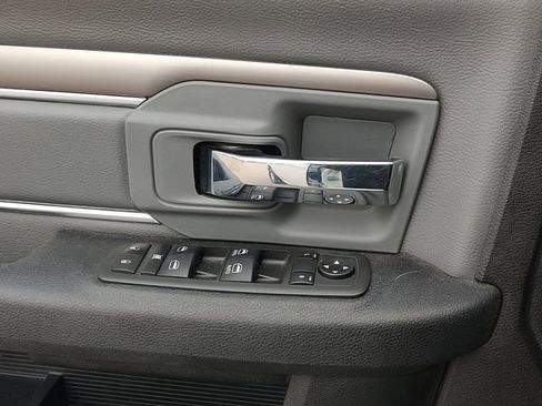 Certified 2022 RAM 1500 Classic SLT w/ Electronics Group image 22