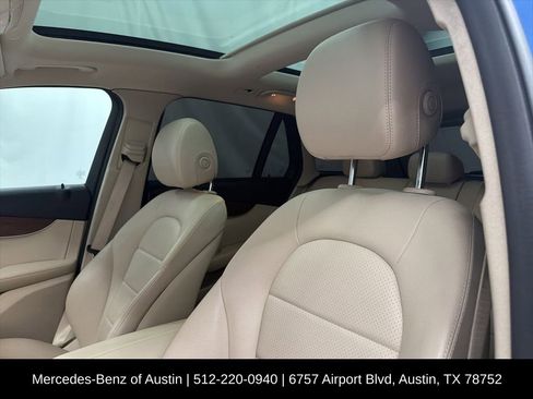 Used 2022 Mercedes-Benz GLC 300 image 14