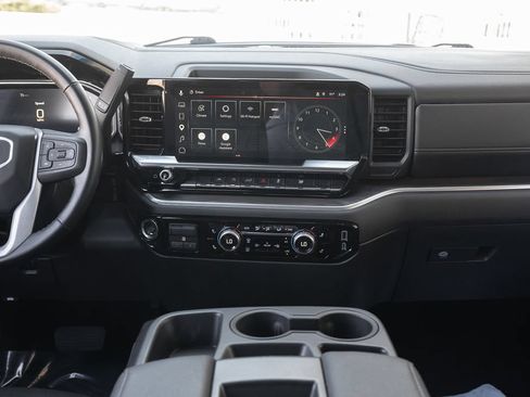 Used 2026 GMC Sierra 1500 SLT RWD image 34