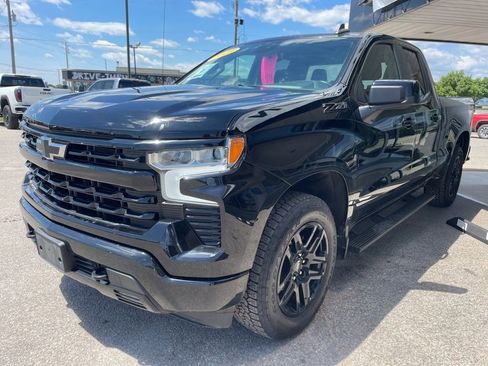 Used 2023 Chevrolet Silverado 1500 RST w/ Z71 Off-Road Package AWD/4WD image 7