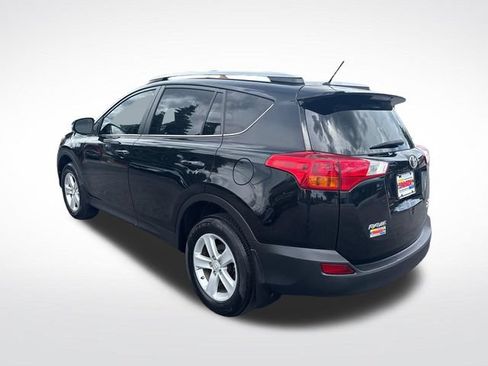 Used 2013 Toyota RAV4 XLE AWD/4WD image 3