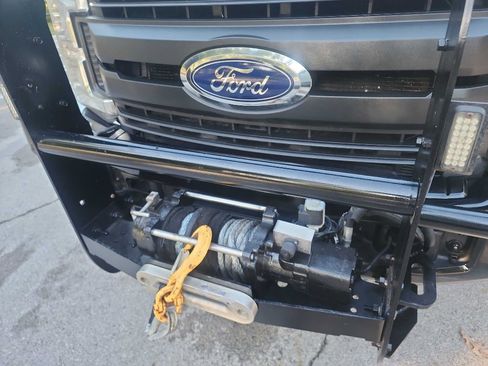 Used 2017 Ford F350 XL w/ Power Equipment Group AWD/4WD image 3