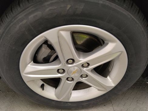 Used 2024 Chevrolet Malibu LS FWD image 31
