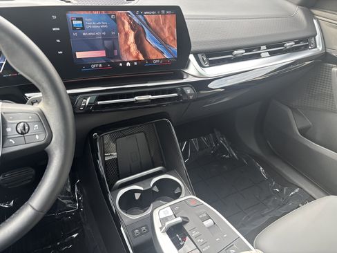 Used 2025 BMW X2 xDrive28i image 14