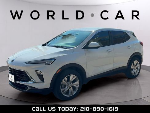 Used 2025 Buick Encore GX Preferred FWD image 3
