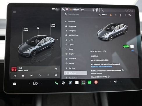 Used 2022 Tesla Model 3 Standard Range RWD image 12
