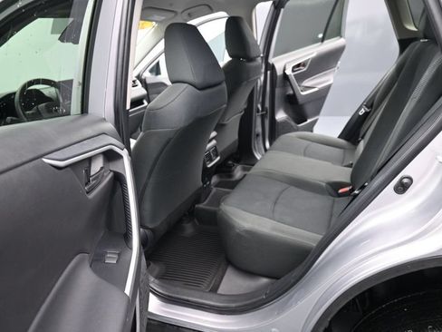 Used 2024 Toyota RAV4 LE AWD/4WD image 16