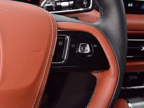 New 2026 Lincoln Aviator Reserve image 26