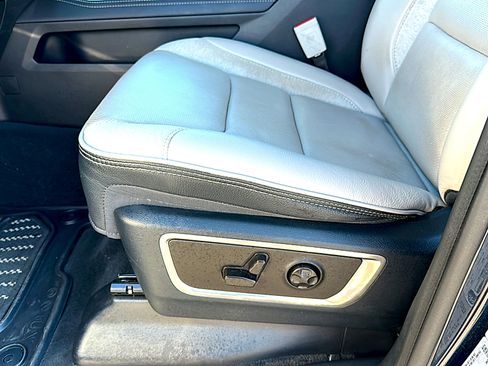 Used 2022 RAM 1500 Limited image 15