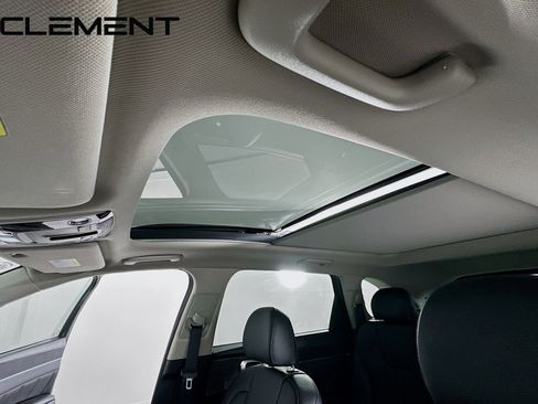 Used 2022 Kia Sorento SX Prestige image 24