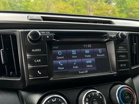 Used 2017 Toyota RAV4 LE w/ All Weather Liner Package FWD image 36