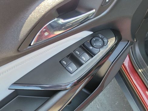 Used 2024 Chevrolet Trax LT w/ Driver Confidence Package FWD image 22