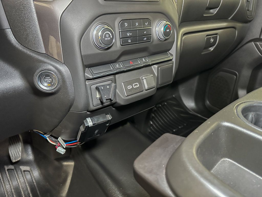Used 2024 GMC Sierra 2500 Pro AWD/4WD image 33
