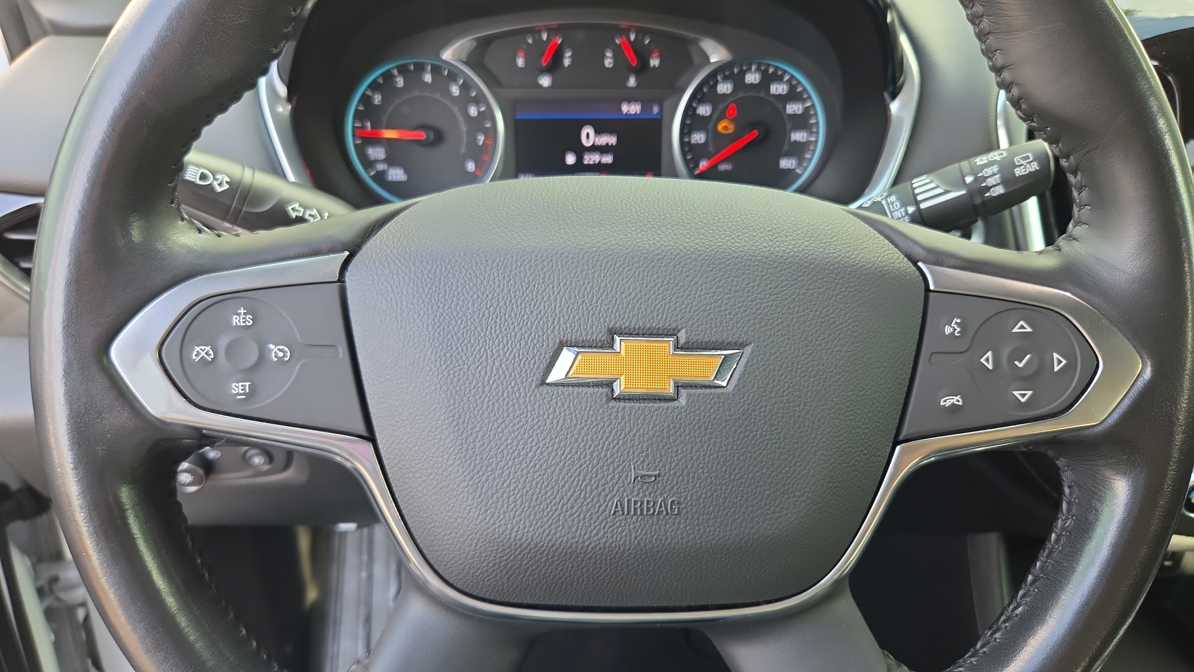 Used 2020 Chevrolet Traverse LT FWD image 24