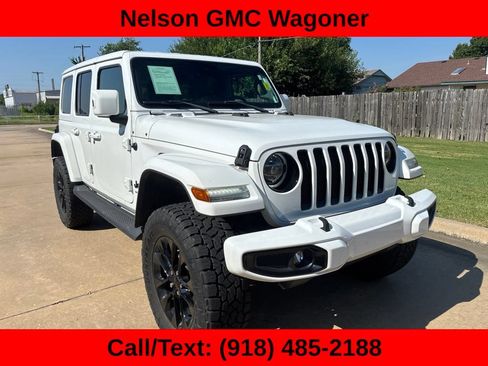 Used 2020 Jeep Wrangler Unlimited Sahara AWD/4WD image 3