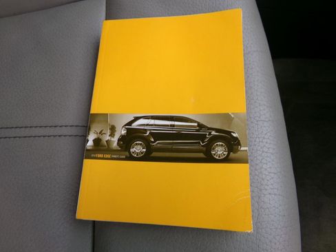 Used 2010 Ford Edge SEL image 36