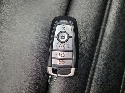 Used 2019 Ford Edge SEL w/ Equipment Group 201A image 32