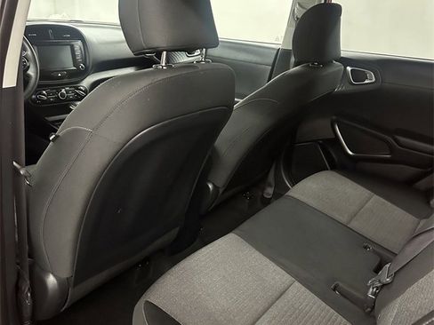 Used 2020 Kia Soul S image 23