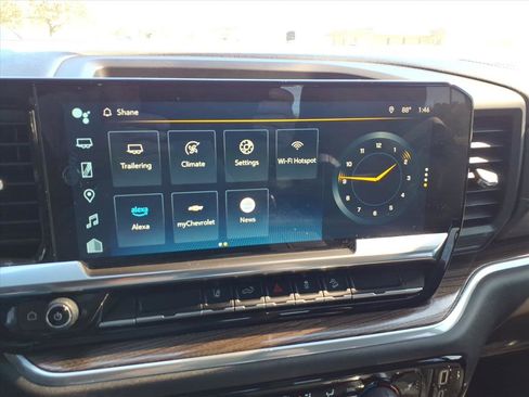 Used 2025 Chevrolet Silverado 2500 LT image 18