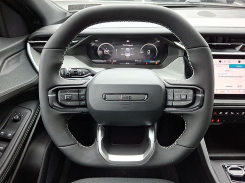 New 2026 Jeep Cherokee Laredo AWD/4WD image 13