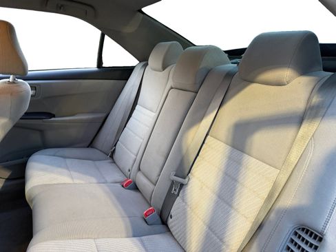 Used 2017 Toyota Camry LE image 13