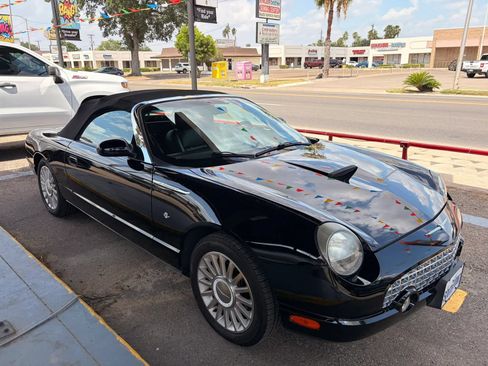 Used 2005 Ford Thunderbird RWD image 4