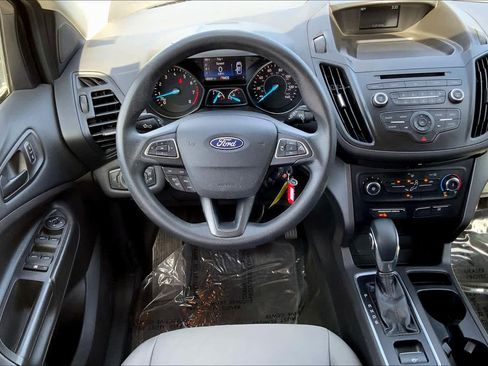 Used 2018 Ford Escape S image 5