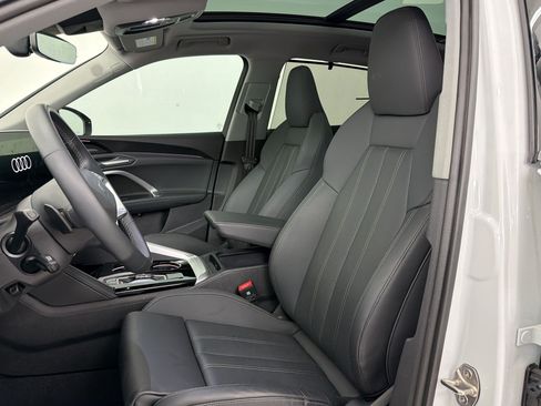 Certified 2025 Audi Q5 Premium w/ Premium Plus AWD/4WD image 5